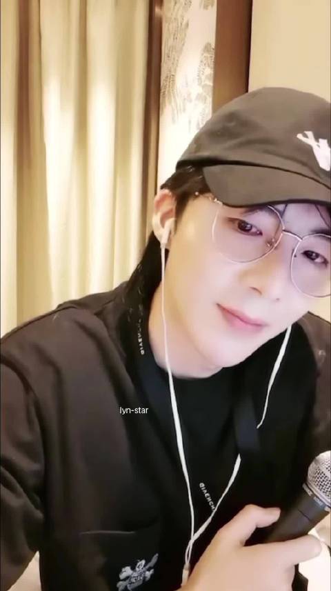 哈哈哈哈哈哈，播这么少？喂猫呢？我嘞个豆啊，你要笑疯我