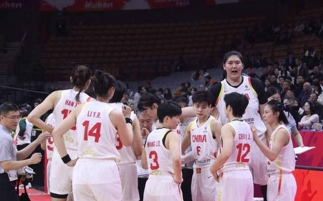 中国女篮2026年集训名单公布，邓雨婷成焦点