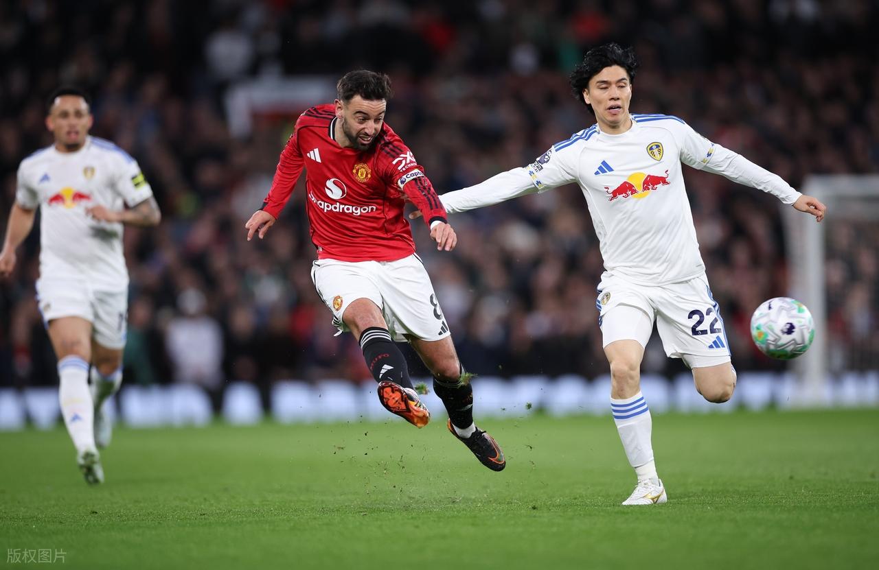 1-2大冷门+输球输人，10人曼联遭英超第15掀翻，2轮不败就此终结