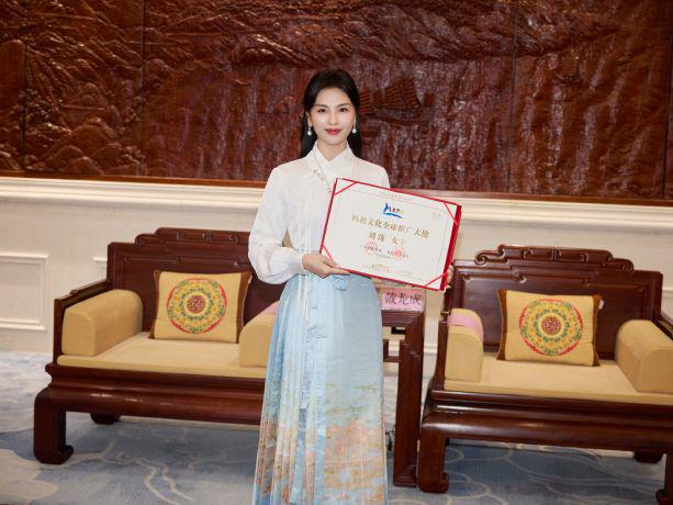 #刘涛任妈祖文化全球推广大使~刘涛为妈祖献寿桃#