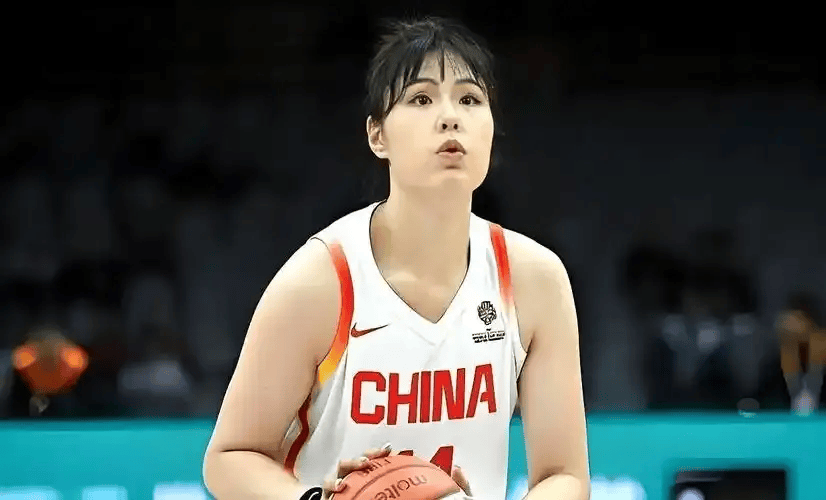 拒绝WCBA，李月汝赛后返回美国，官宣决定，曾公开质疑宫鲁鸣用人