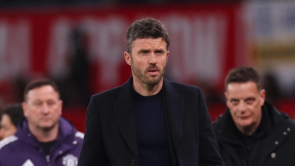 前曼联球探：曼联高层对卡里克是否适合转正产生了疑虑