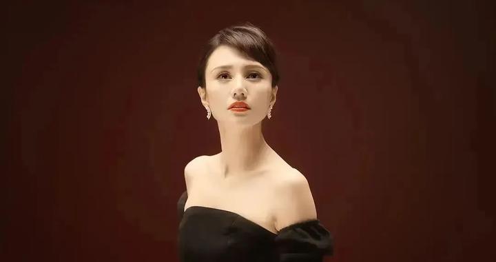 “中国最低调影后”冲上热搜：被封10年，自毁形象