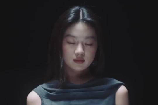 我记得好像她说过不喜欢别人说她像王菲吧