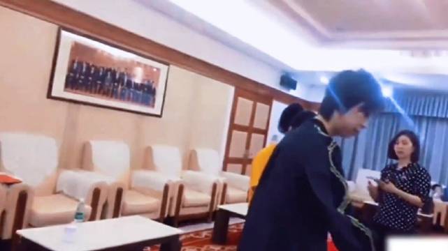孙颖莎备战澳门世界杯，李隼王楠张怡宁倾力相助