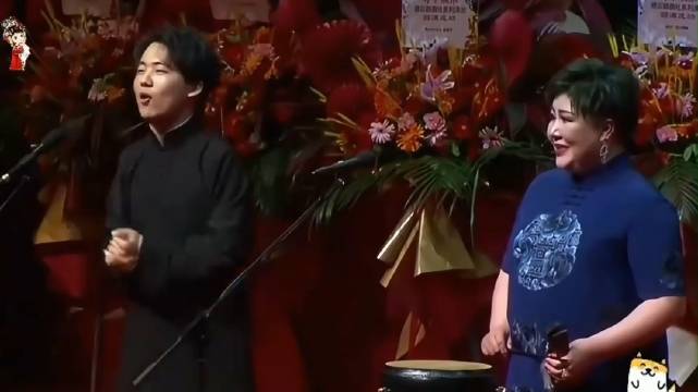 德云社创始合伙人李菁称在社内感觉像外人，郭德纲夫妇掌控财务