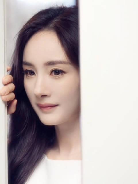 杨幂｜当童话里的睡美人苏醒时