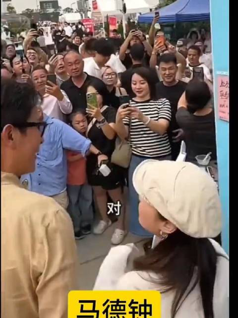 莫氏鸡煲成TVB明星聚集地，马德钟等老戏骨争相加盟