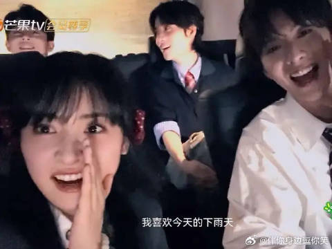 好朋友就是人生的解药！ 短短14分钟哭完一包纸巾
