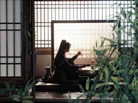 子期买花表白因父母爱情犹豫，妙妙鼓励相爱不易别错过