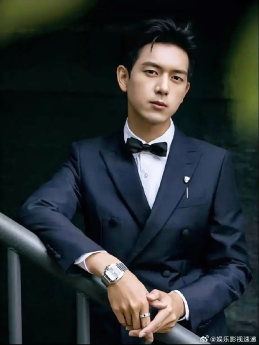 《雾里青》中李现和张婧仪的搭档被称为什么，为什么获得高期待？