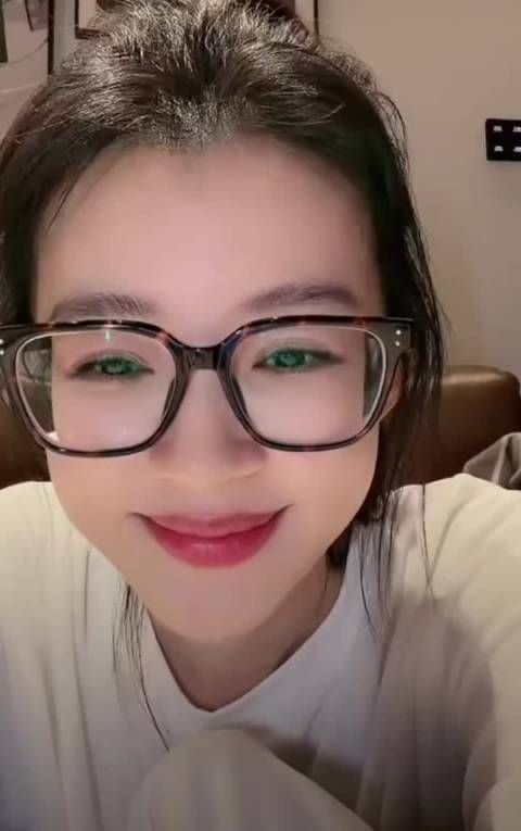 孙怡直播辟谣与阚清子不合，都是很好的姐姐