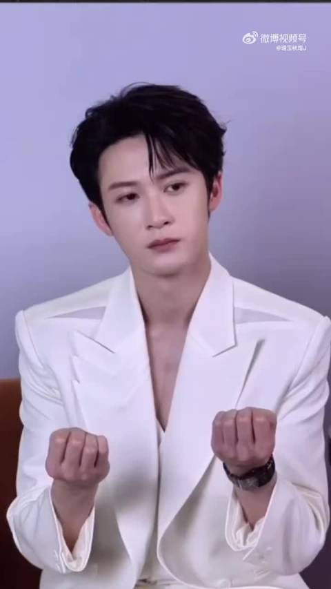 檀小呆与檀力球的爸比会变魔术哦