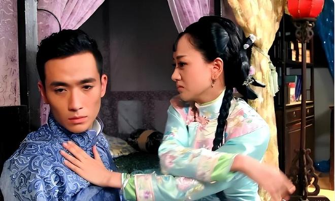 杨蓉连续十二年为朱一龙庆生，长情陪伴诠释真挚友情