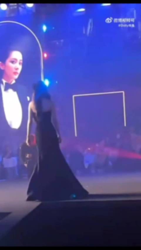 姐也太美了吧