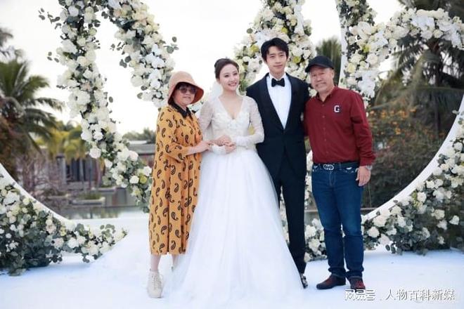 魏晨感谢张杰父母参加婚礼