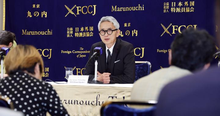 松重丰想“退休”，观众却不让：《孤独的美食家》为什么停不下来