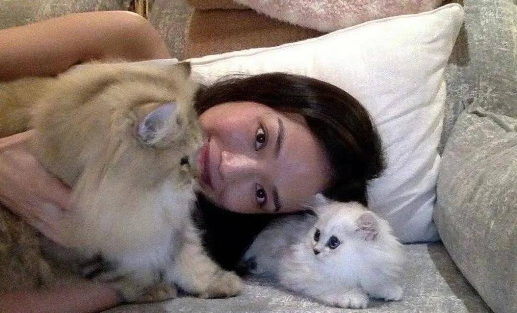 白发舒淇，“不完美”的鲜活感:原来老去可以如此从容_皱纹_叶童_陈数