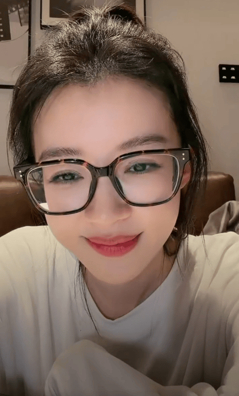 孙怡否认与阚清子关系不和：我们俩挺好的，私下也会联系