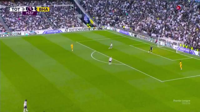 热血番！哈维-西蒙斯内切远射破门！热刺2-1再次领先！