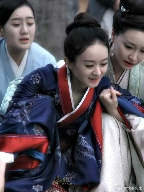 惹得天怒地也恼，人间再无红颜笑