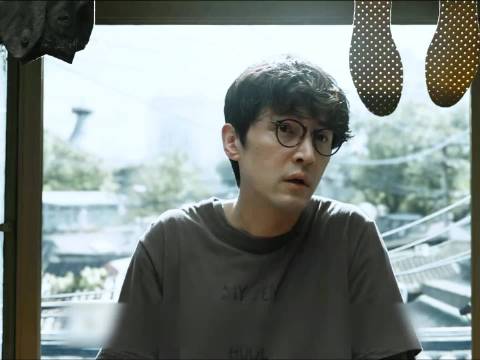 《走走停停》“走是为了探索世界，停则是为了看清自己”