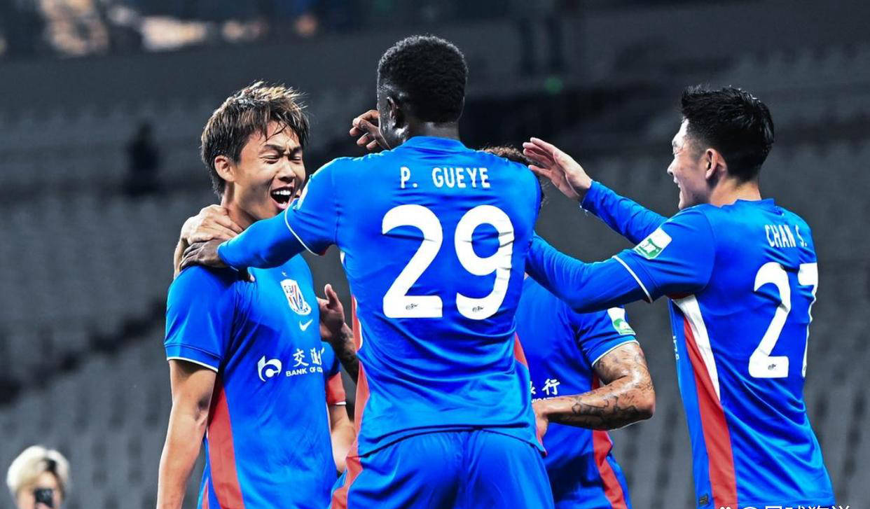 上海申花3-1力克辽宁铁人，继续保持赛季6轮不败