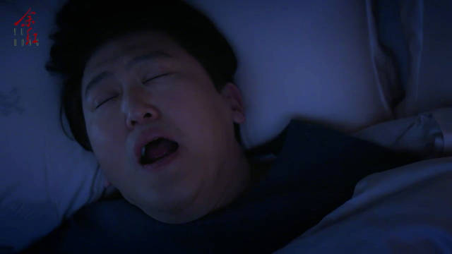 马伊琍新剧预告引热议，鼾声背后暗藏家暴出轨