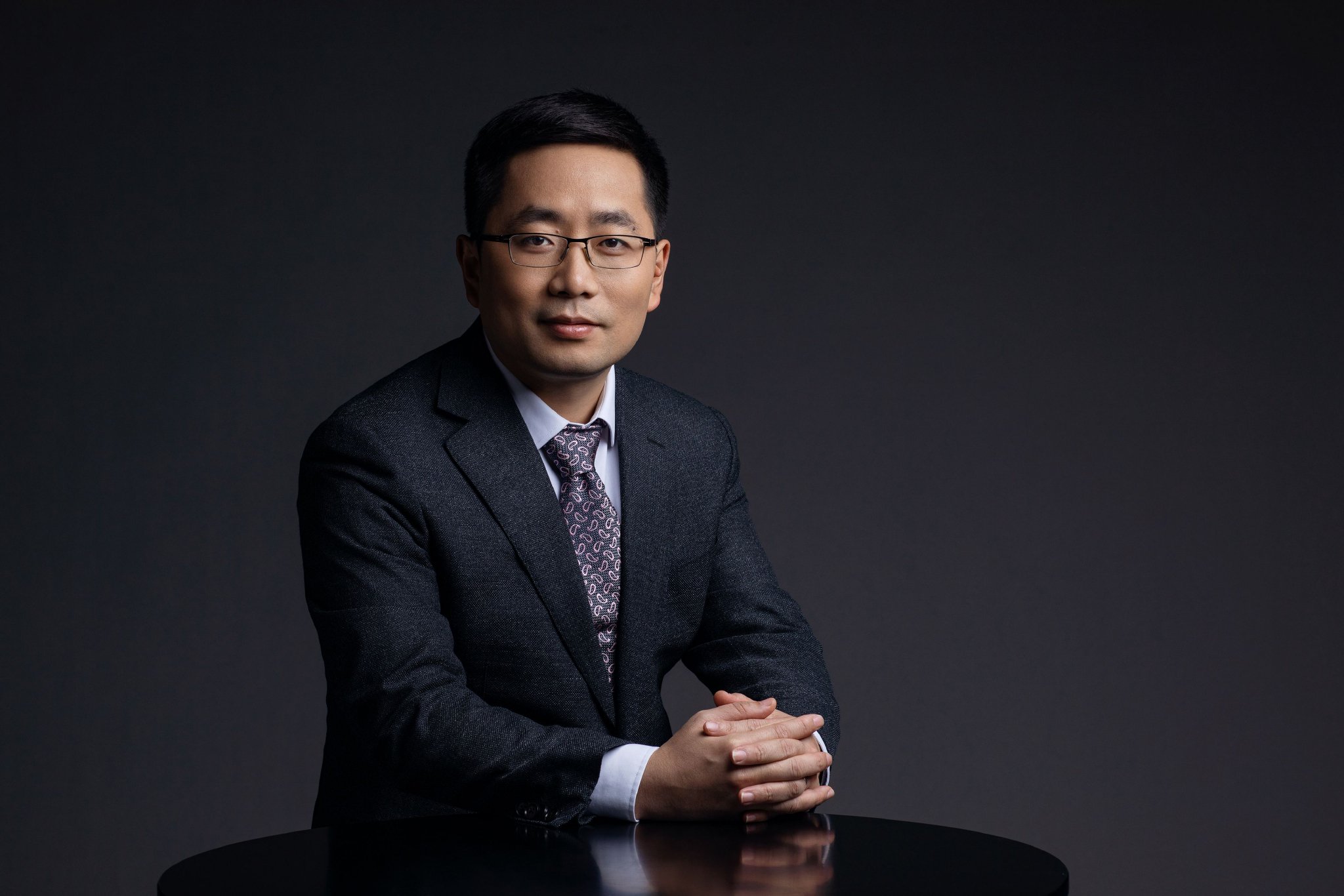圆桌丨深蓝汽车邓承浩:增程并非过渡技术,但超长纯电续航的增程没有意义_汽车圈_澎湃新闻-The Paper