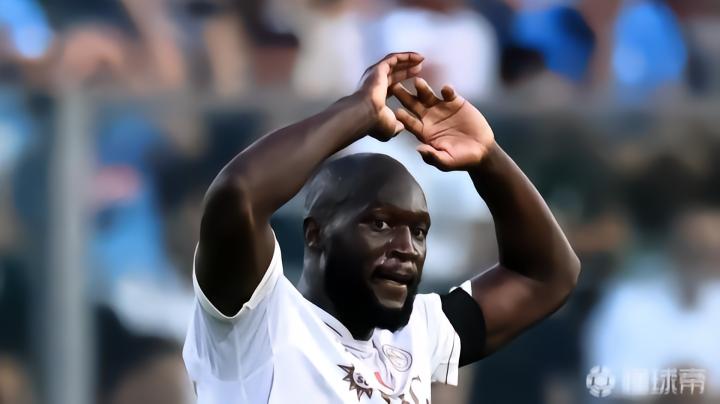 罗体：卢卡库预计明日回那不勒斯，他已通过经纪人告知俱乐部