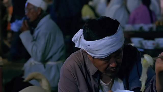 赵本山吃席名场面，吃的真香！