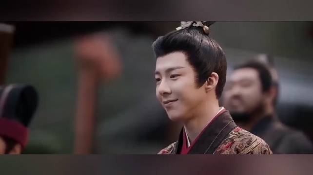 折腰：别人示爱送花朵，直男巍侯就是不同，一束麦种小乔爽翻！