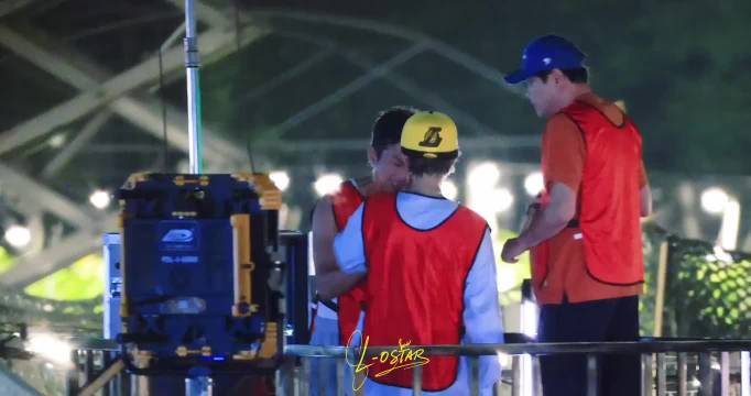 邓超鹿晗被吓反应神同步，范志毅误认跑男旧物料