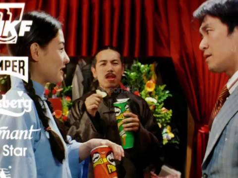 有注意到喜剧之王这个彩蛋吗？张柏芝是第一个作出反应上前的