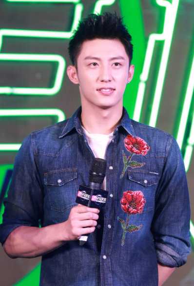 黄景瑜将音乐首秀献给牙牙星球演唱会 试水歌坛