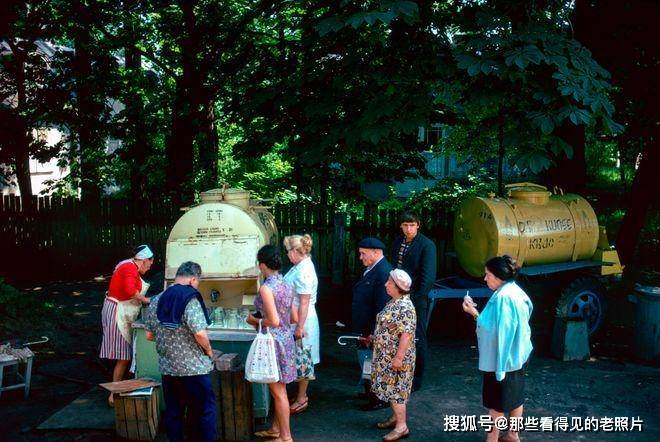50年前的苏联美国游客镜头里的异域风情太有年代感了
