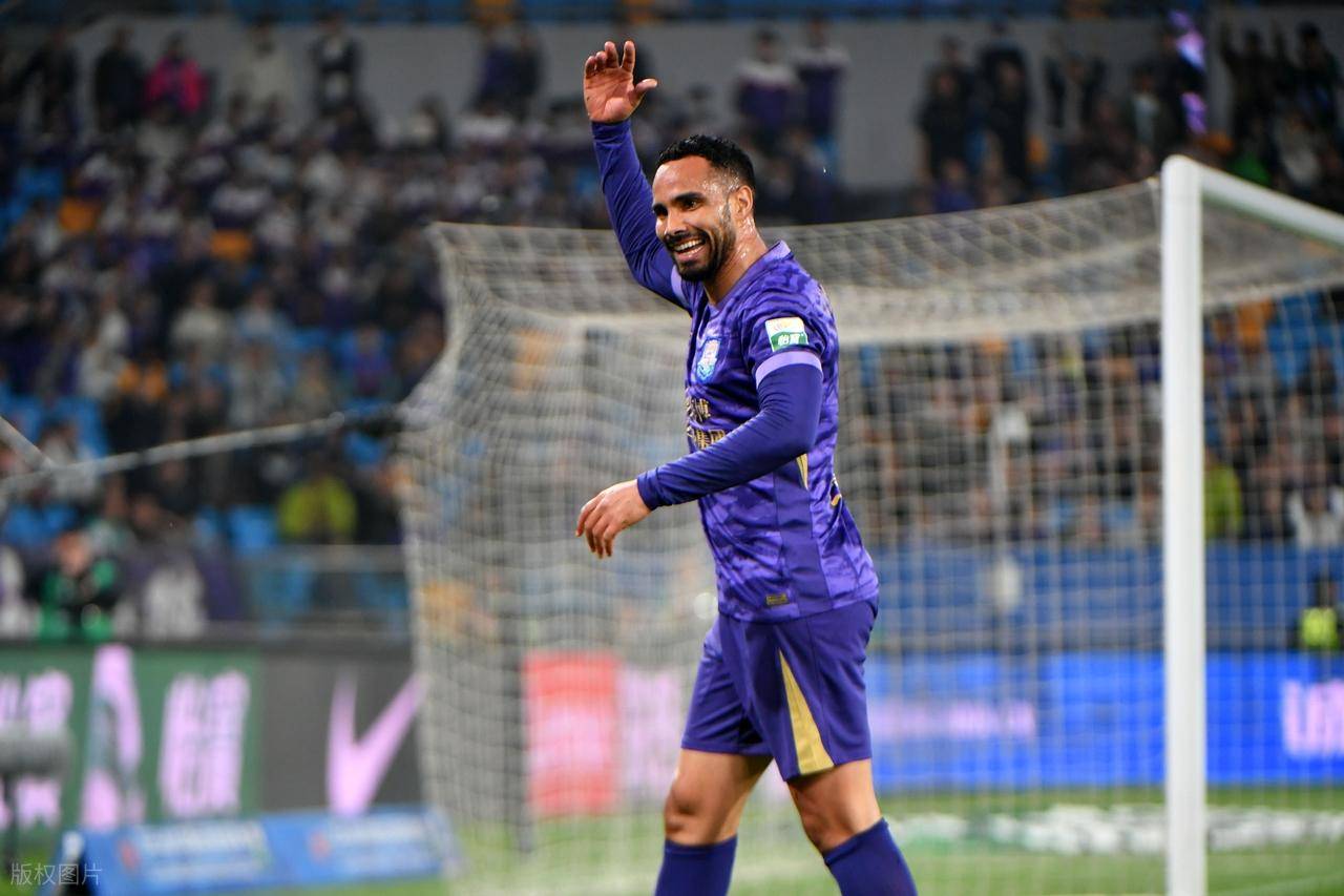 中超第7轮：天津津门虎vs山东泰山，“雾里看花”冰火对决，主场魔咒与门将危机成最大变数