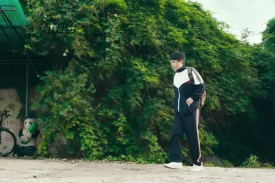 男人丑不要紧，重要的是要有才华 夏洛特烦恼 | 沈腾 | 马丽 | 尹正 | 王智