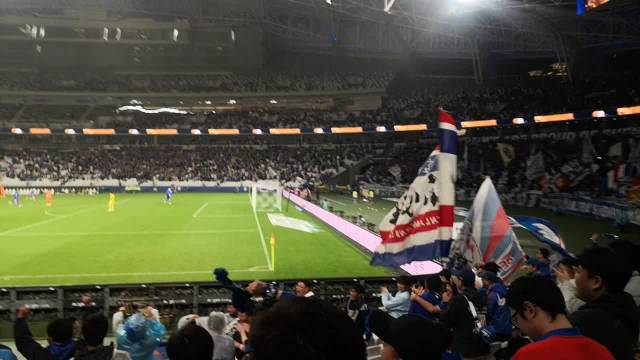 盖伊进球 申花2:0青岛