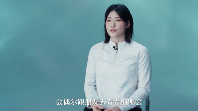 叶诗文坦言未给陈楚生投票，称入坑晚遗憾