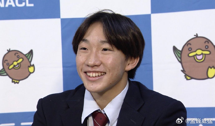 16岁天才叫板覃海洋：日本高中生三破记录，剑指洛杉矶奥运金牌