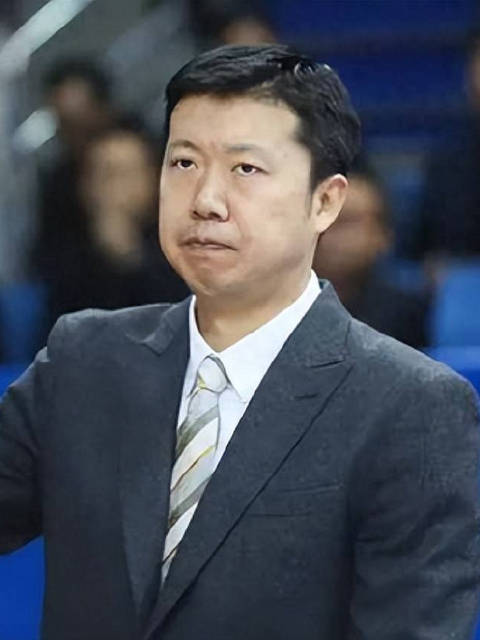 中国篮协发贺信祝贺王治郅！致敬拼搏精神，呼吁年轻一代向他学习