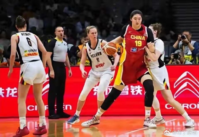 中国女篮核心球员张子宇将如何应对世界杯高强度比赛？