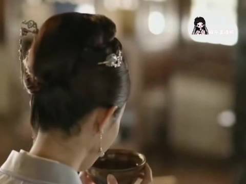 红狼在这里才发现六丫头才是他的小时候