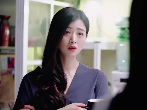 樊胜美30岁对话20岁女孩思想超前引关注