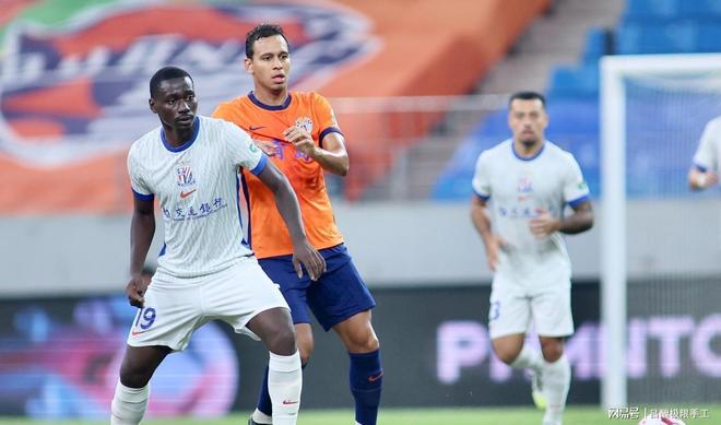 上海申花2-0青岛海牛：比赛结果及分析