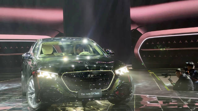 全新梅赛德斯-奔驰 S-Class 中国首秀