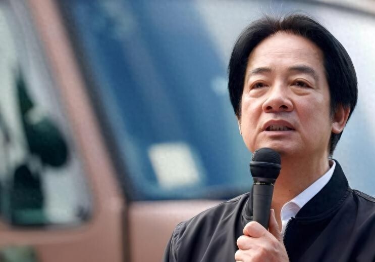 就在今天，赖清德跑不出台岛，两岸战线一致，郑丽文谈强强联手
