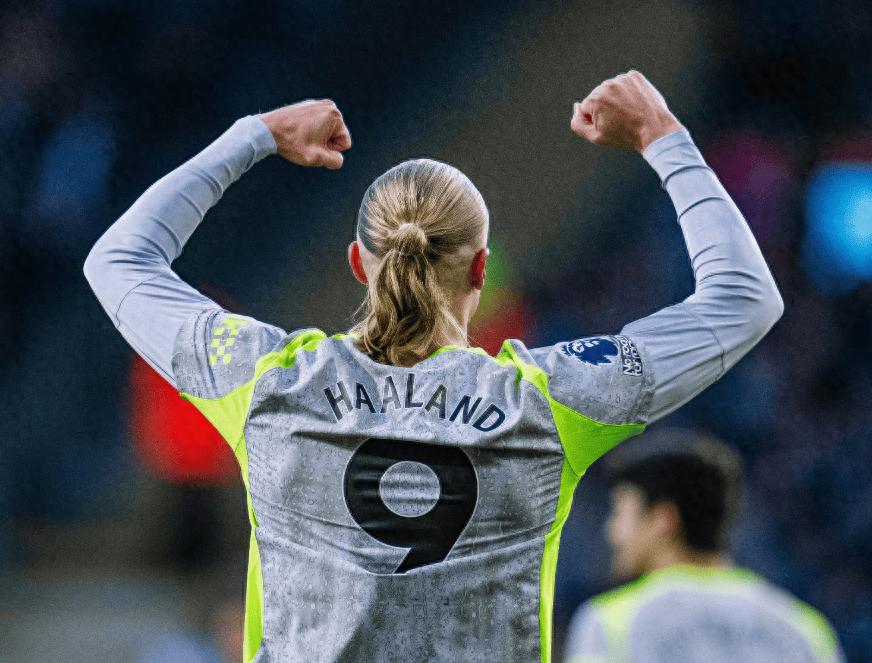 2-0！1-0！足坛一夜：拜仁闯进决赛，曼城登顶英超，巴萨9分领跑