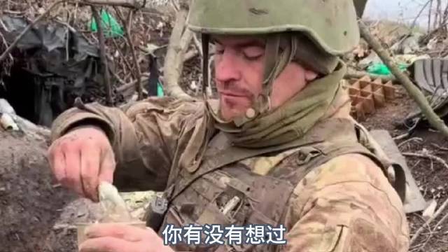 战场上的罐头，为啥宁可刀劈斧砍，也不要拉环？